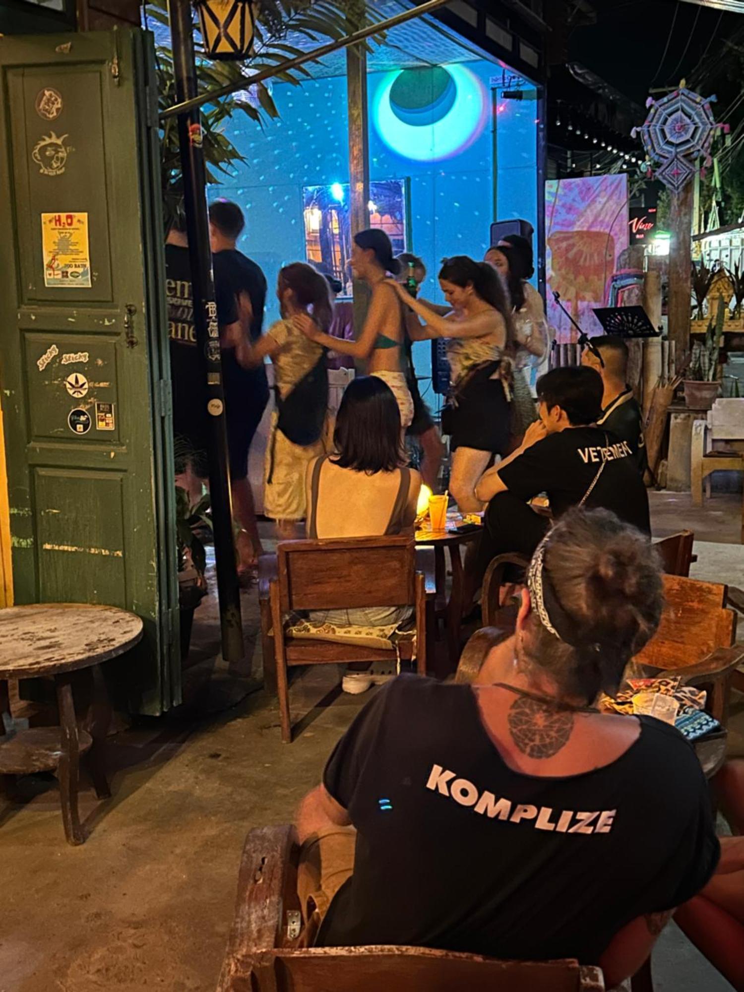 Hostel And Music Bar Bros Pai Exterior foto
